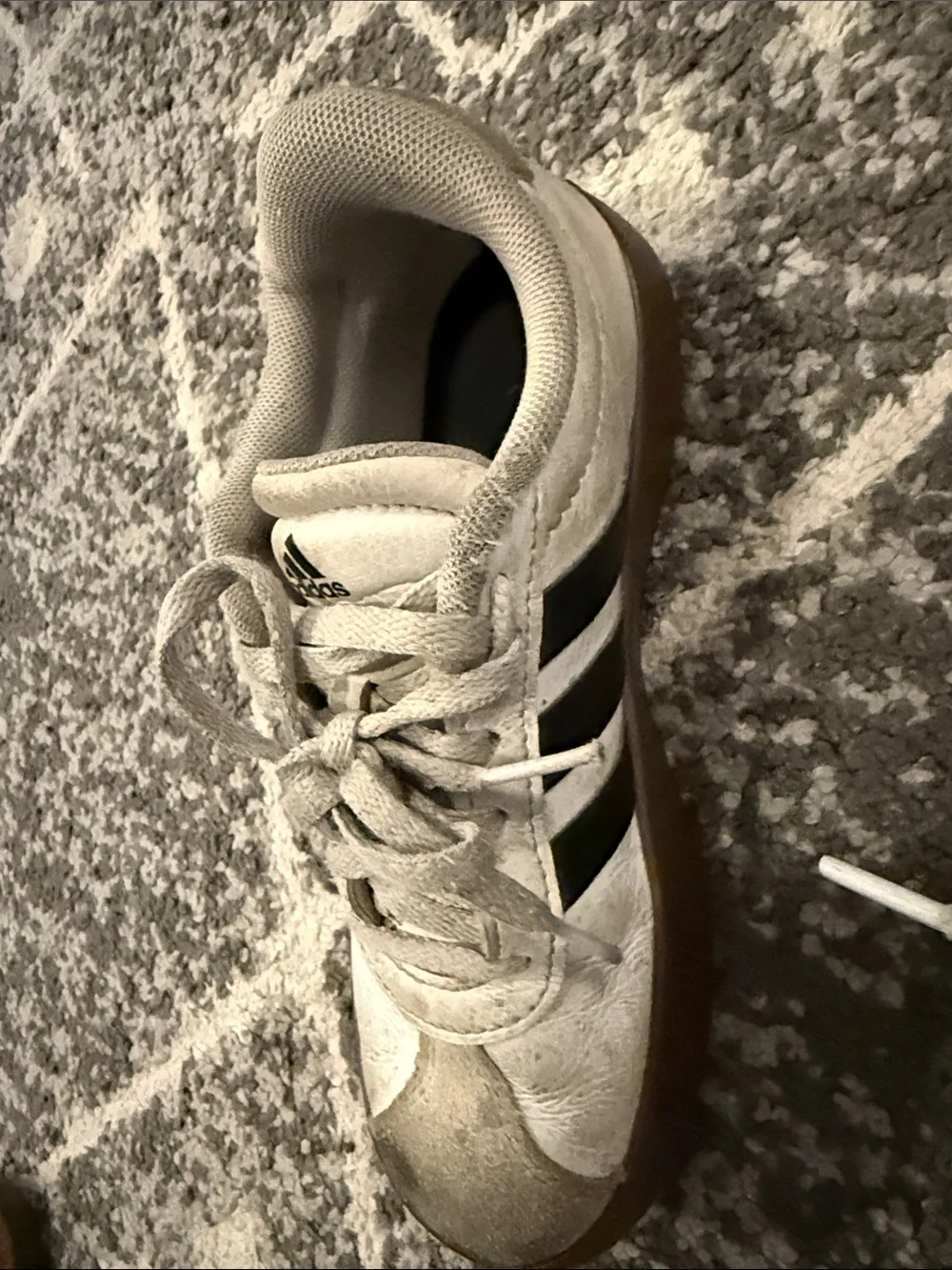 adidas Kids White & Black Retro Trainer